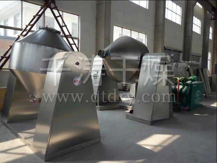 帶自動送料雙錐回轉干燥機的物料攪拌